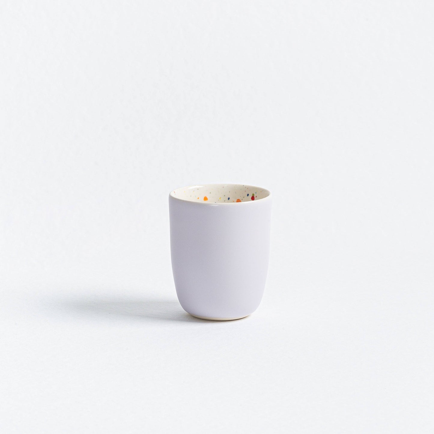 Breeze Party In Medium Cup 220ml - Egg Back Home