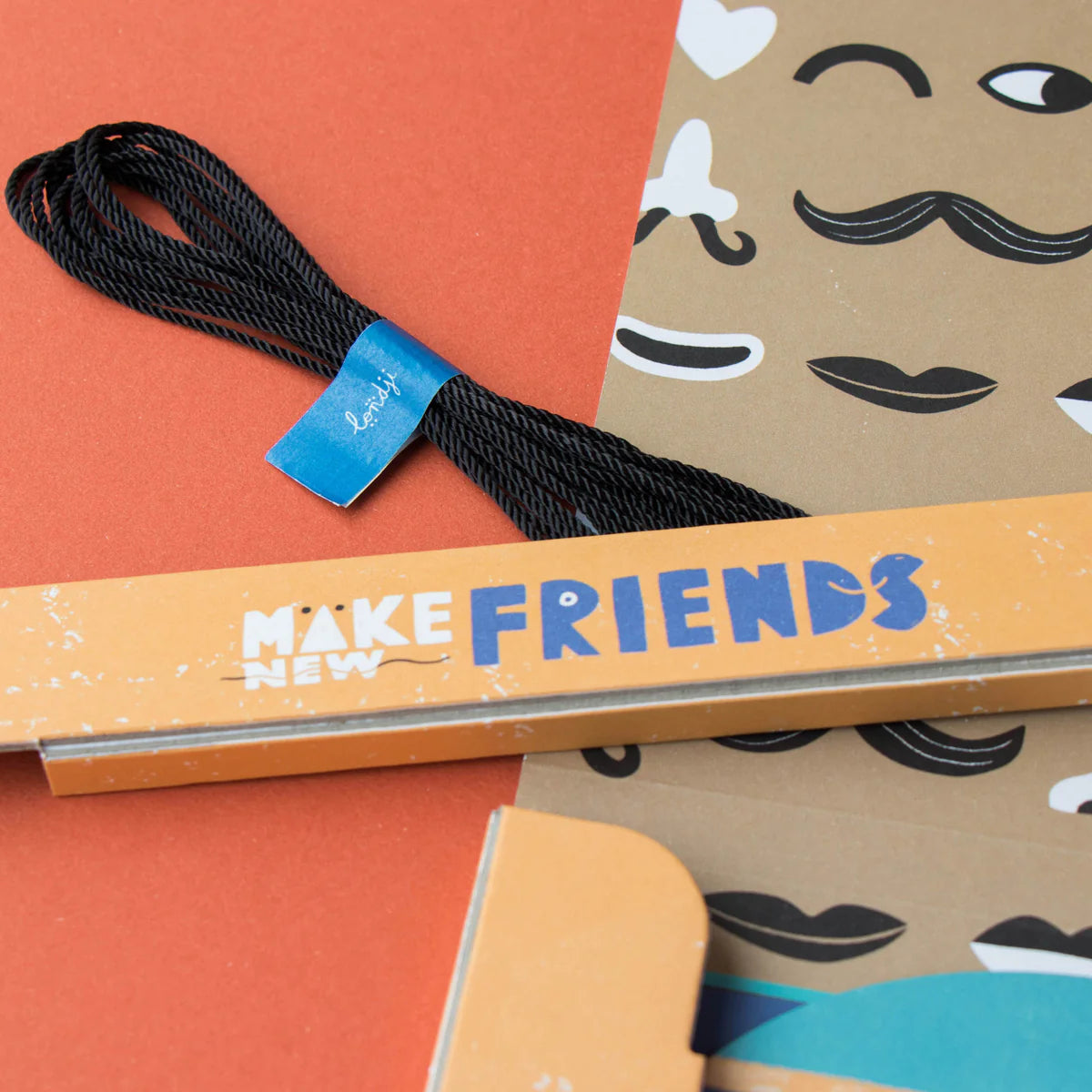 Activity - MAKE NEW FRIENDS - Londji