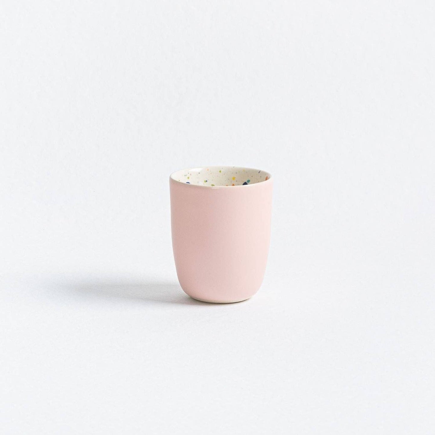 Breeze Party In Medium Cup 220ml - Egg Back Home