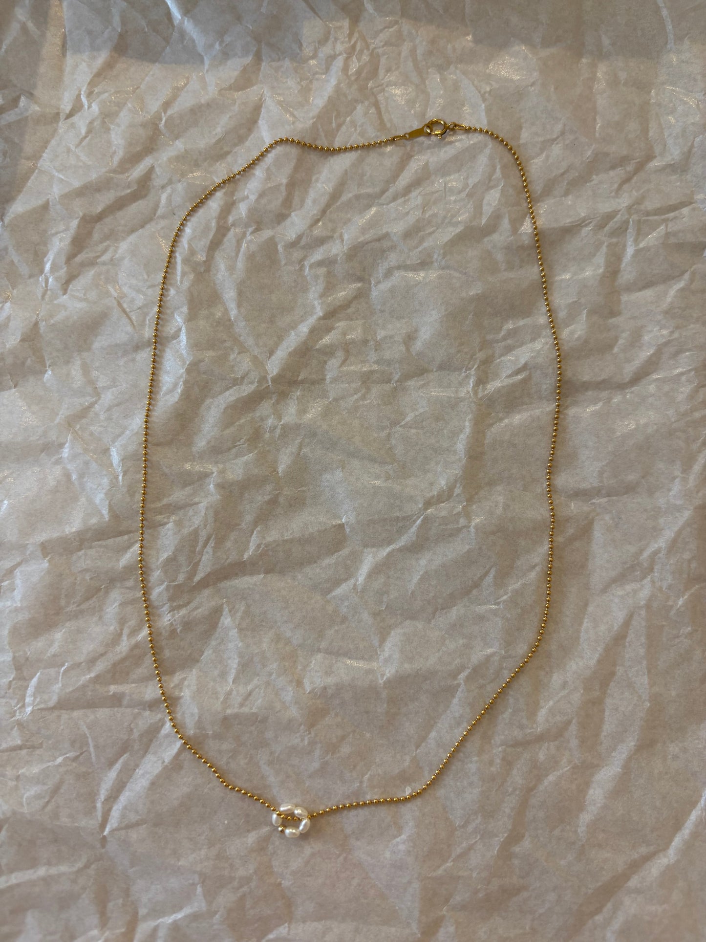 Kette mit Perlenring  45 cm - Studio Niovi