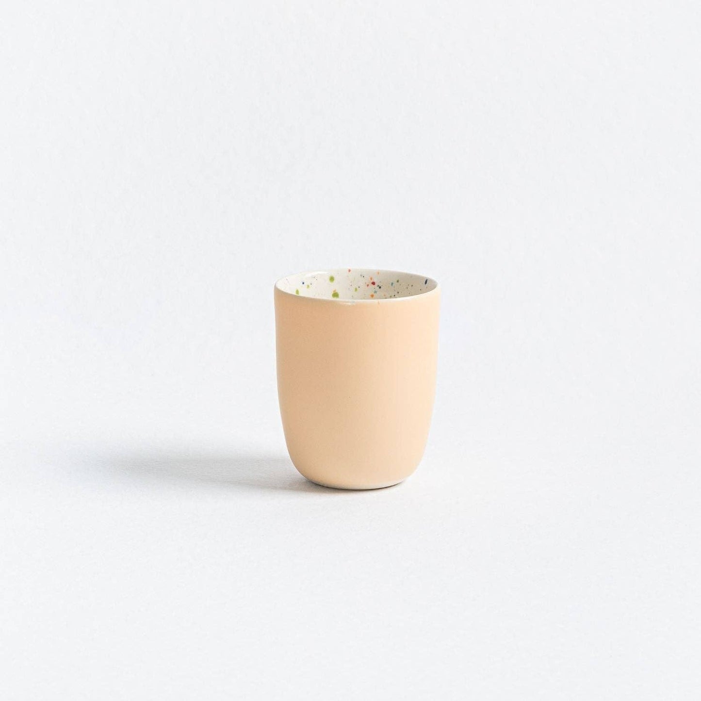 Breeze Party In Medium Cup 220ml - Egg Back Home