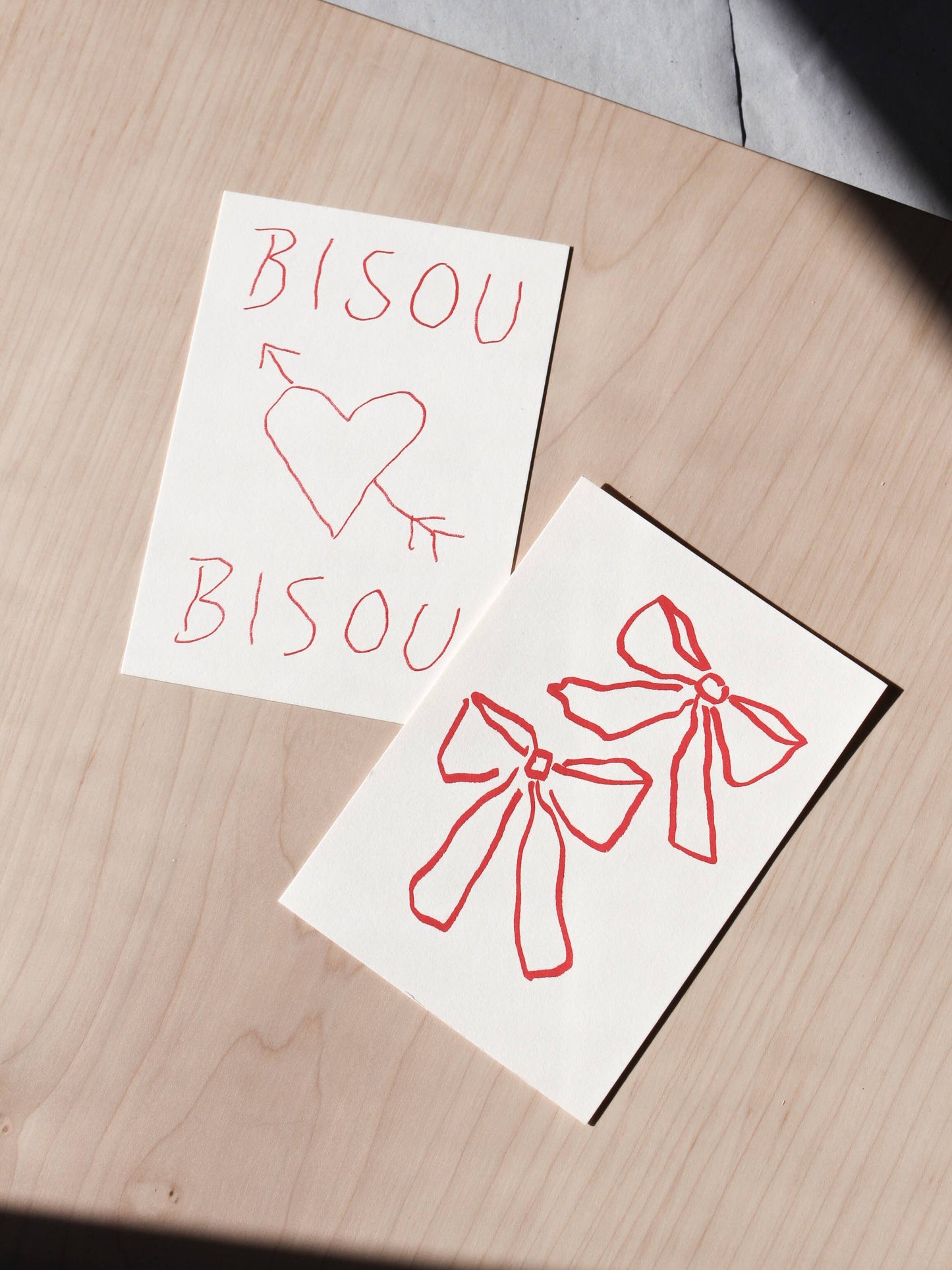 Postkarte 'Bisou Bisou' (Risographie) - L`Atelier Samedi